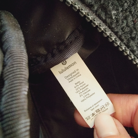 Lululemon On the Beat Belt Bag 5L Sherpa - Picture 4 of 4